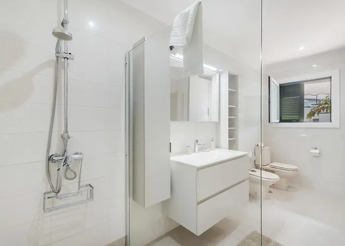 Spinnaker Playa Villa *